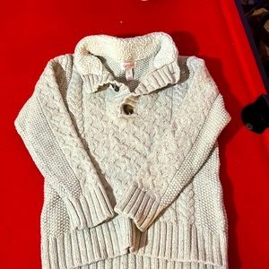 Beige knit sweater, collar with buttons